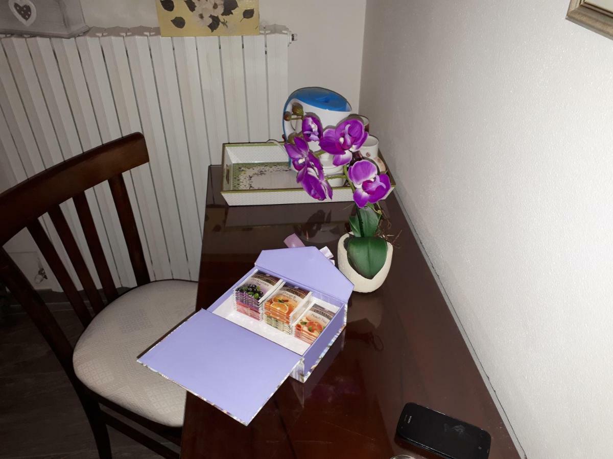 ארצו Oro Rosso Rooms Locazione Turistica מראה חיצוני תמונה